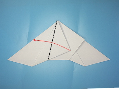 bat-paper-airplane-Step 10