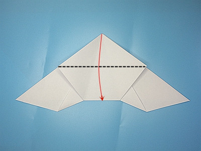 bat-paper-airplane-Step 11