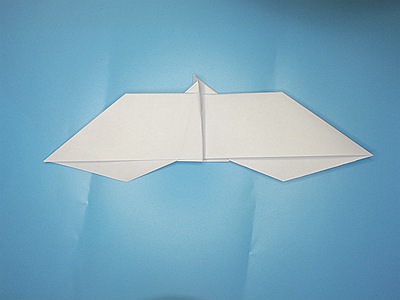 bat-paper-airplane-Step 14-2