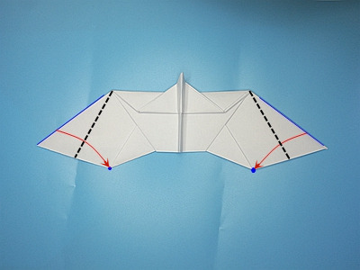 bat-paper-airplane-Step 16