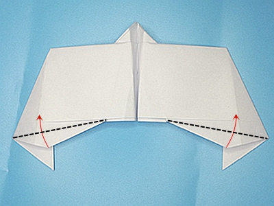bat-paper-airplane-Step 17