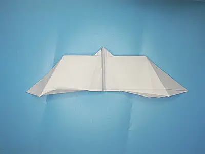 bat-paper-airplane-Step 18-2