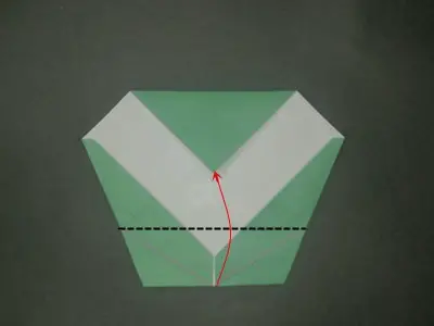origami-peacock-Step 12