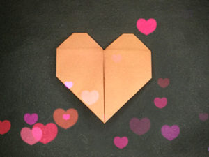 origami-heart-bookmark